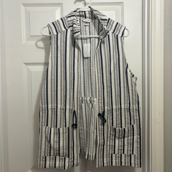 Christopher & Banks Jackets & Blazers - Christopher & Banks Open Front Sleeveless Tunic Vest White Blue Stripe